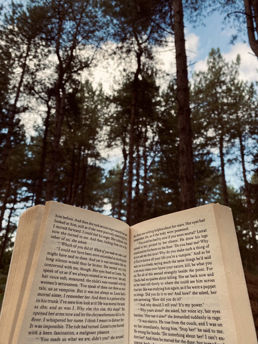“Books are more real when you read them outside” - Maggie Stiefvater 📚🌲 

To book your stay at Happy Valley Norfolk and soak up the peacefulness of the woodland, click the link in the bio.