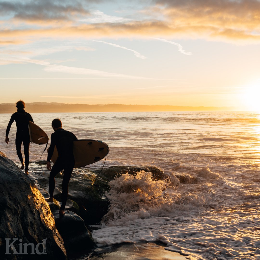 Happy Fall Solstice!

We may not have much in the way of fall foliage here in SoCal, but we've got some lovely leaves at KindPeoples...😉🍃

#HappyFall #FirstDayOfFall #FallSolstice #Fall2022 #EndOfSummer #KindPeoplesSantaCruz #SantaCruzCA #SurfLife #CaliSurfing