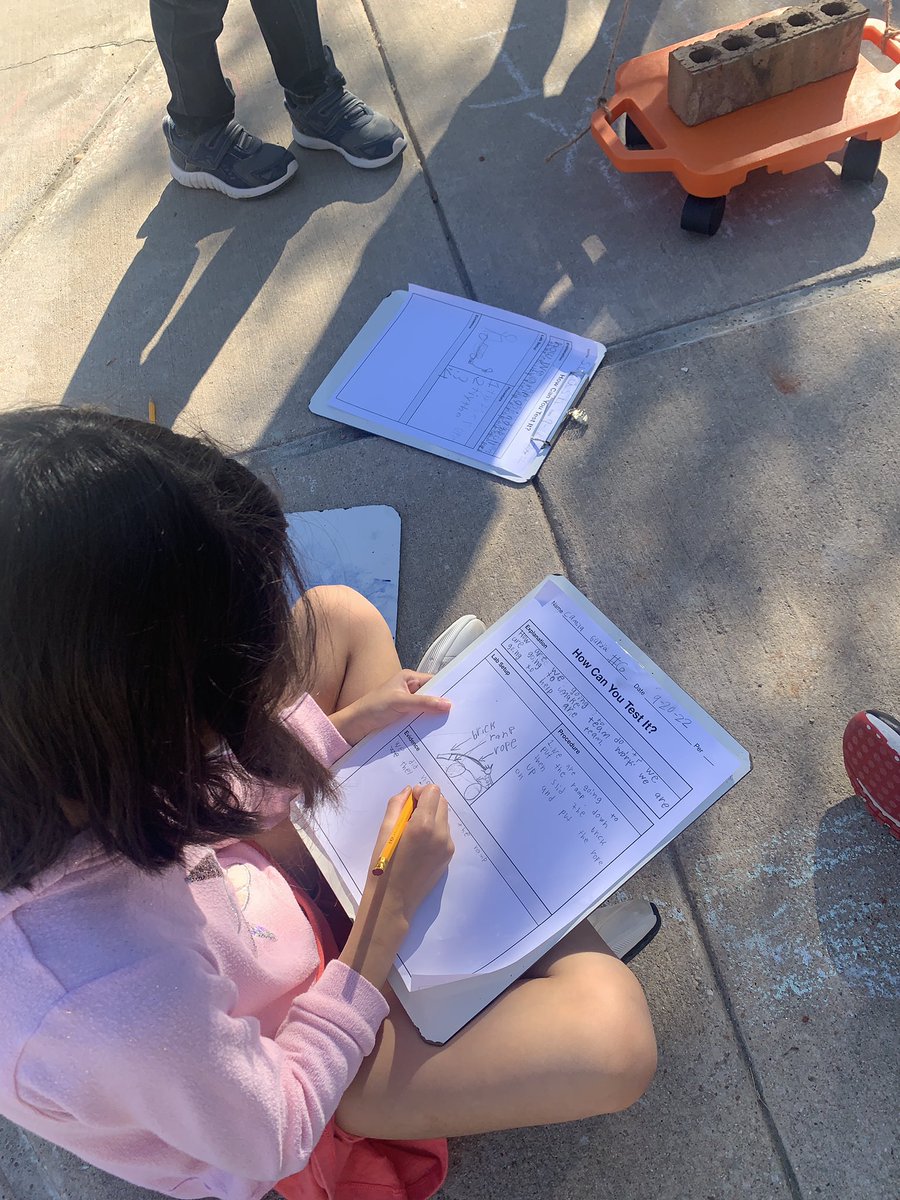 ms_campbelledu's tweet photo. Third grade is loving our inquiry unit on force and motion! Can you see their evidence of push and pull? @WhitneySBriggs @JodiJordan_JJ @Robertson_Elem #robertsonubuntu #RobertsonU https://t.co/s6cMUn5RKj