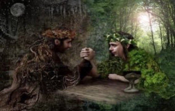 LadyLeo1976's tweet photo. Happy #Mabon / Autumn Equinox 

A time to thank the waning sun for the harvest bestowed on us 🌾

Today Day &amp; Night are again equal on the journey through the wheel of the year.

The return to darkness begins &amp; the cycle of the natural world moves towards completion 🖤 https://t.co/Y11DXwklSm