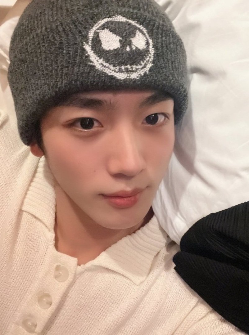 Yohan_lov's tweet photo. 김요하니 오늘만은 꼭 축하해 주고 싶었어!! 김삐요에서 부터 나날이 성장중인
요하니 진심 생축해!!♡♡
 #김요한_안태어났음_어쩔뻔 
#BlessedBirthdayYohan https://t.co/y2pJ16Lwdt