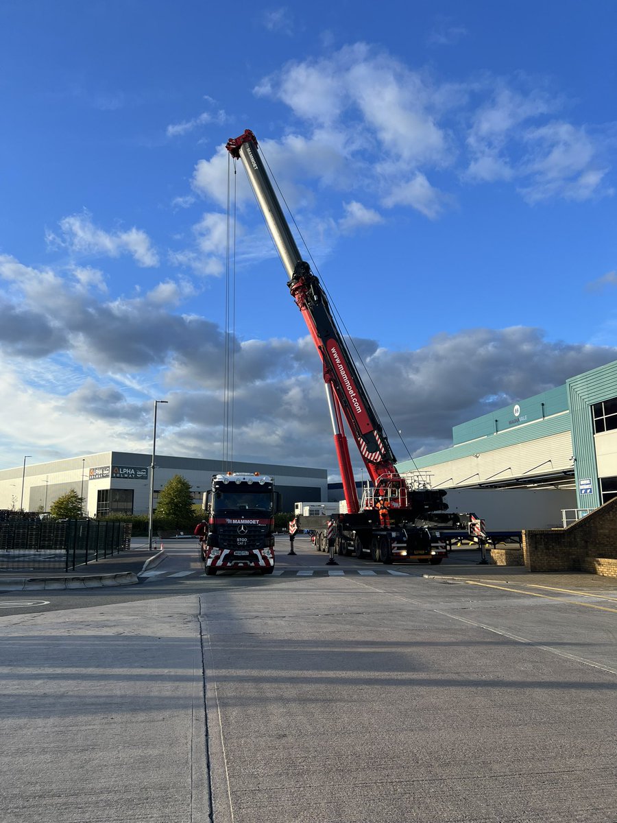 SangwinPlant's tweet photo. Many thanks for a great team effort to get this chiller installation over the line this weekend
750ton Mobile Craneβ¦β¦if you know you know π
#crane #cranehire #heavycranes #craneporn #cranespotting #projectmanagement #contractlifting #liebherr #mammoet #modulift #craneporn https://t.co/MBMZFBf0rJ