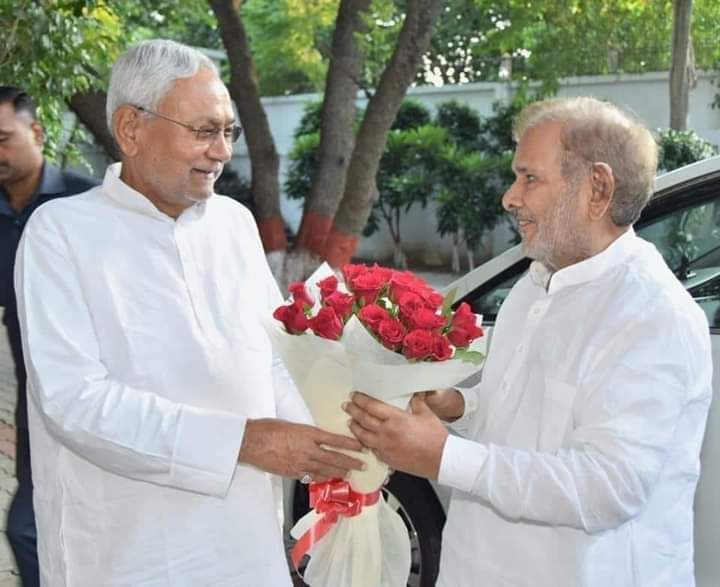 PannaLalKumar06's tweet photo. आज बिहार सीएम श्री नीतीश कुमार जी सीएम आवास पर राजद के वरिष्ठ नेता श्री शरद यादव जी और सीपीआई(एम) के महासचिव श्री सीताराम येचुरी जी का स्नेहपूर्ण स्वागत कर केंद्र में बनने वाली विपक्षी एकता पर विचार विमर्श किए.
#Bihar
#Nextpmnitishkumar
#2024LokSabhaElections
#Mission2024 https://t.co/i0tKv5o3fr