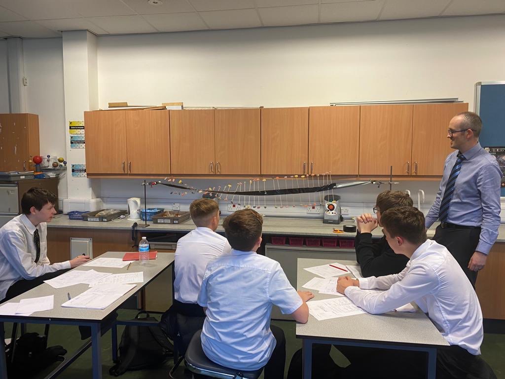 Uddingston Science tweet media