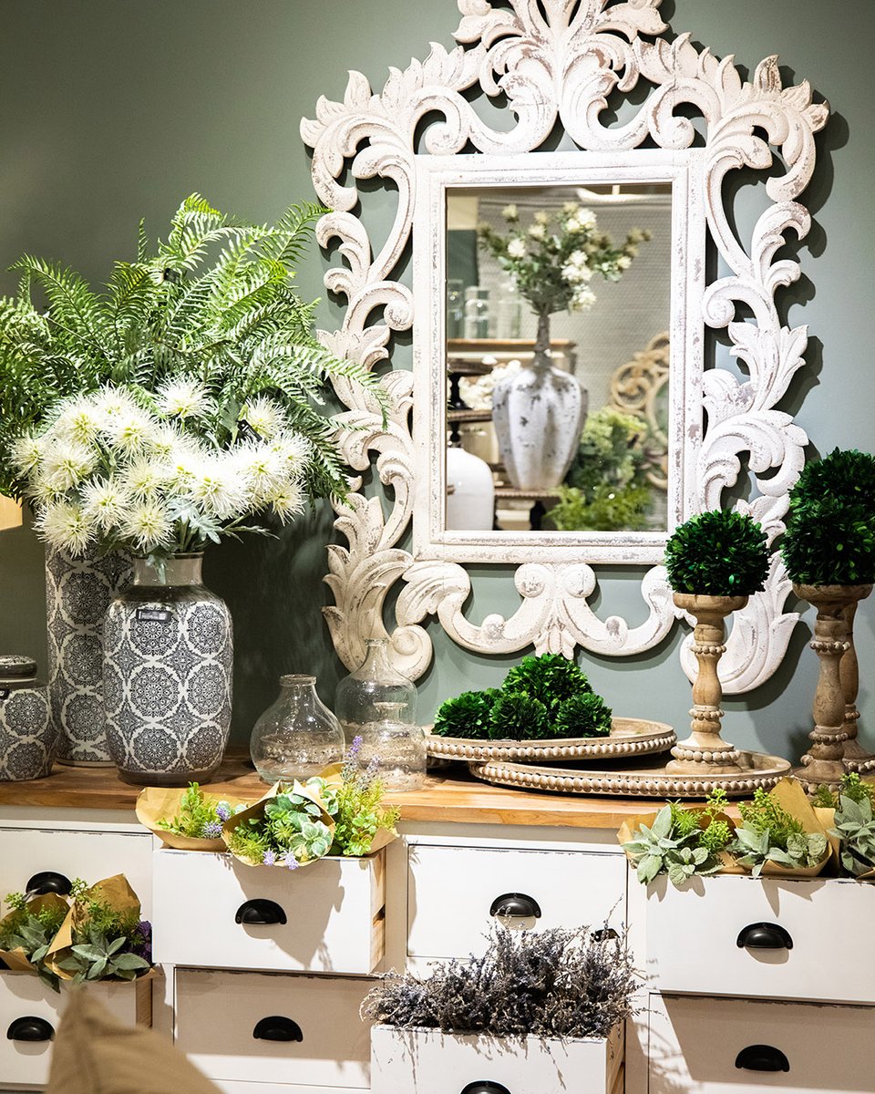 We house 5 consecutive floors of seasonal showrooms in Building 1. You’ll see the floors bursting with Christmas lights, spring blooms, pastel ribbons, and garden accessories. Be sure to use the last day of Fall Market to wrap up your sourcing. #AtlMkt pictured: @shopkkinteriors