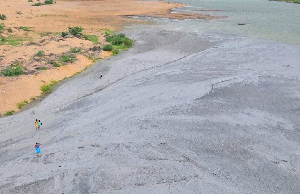 down2earthindia's tweet photo. CSE welcomes NGT order on Korba, says it will enhance fly ash disposal and utilisation and also help in better ash management 

https://t.co/tOAJMOO3DX https://t.co/5HdzFstorc
