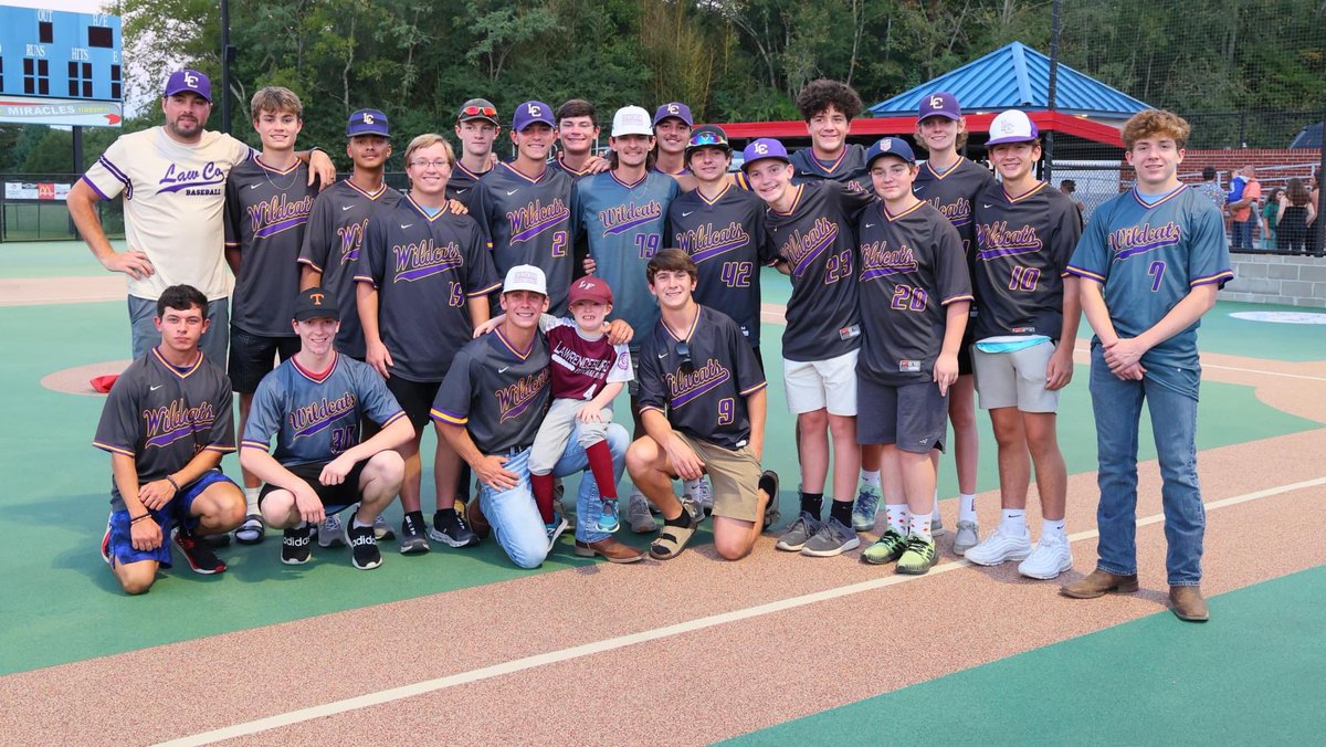 LCcats_baseball's tweet photo. What a great night of baseball! Our boys supporting Abigail’s Plan. These guys came to help and left with memories they will cherish a lifetime! Such a blessing! #Thank you Abigail’s Plan for this opportunity… @Clint_Wright51 @CalvertCoach @LCHSone https://t.co/i9TAHDWiYT