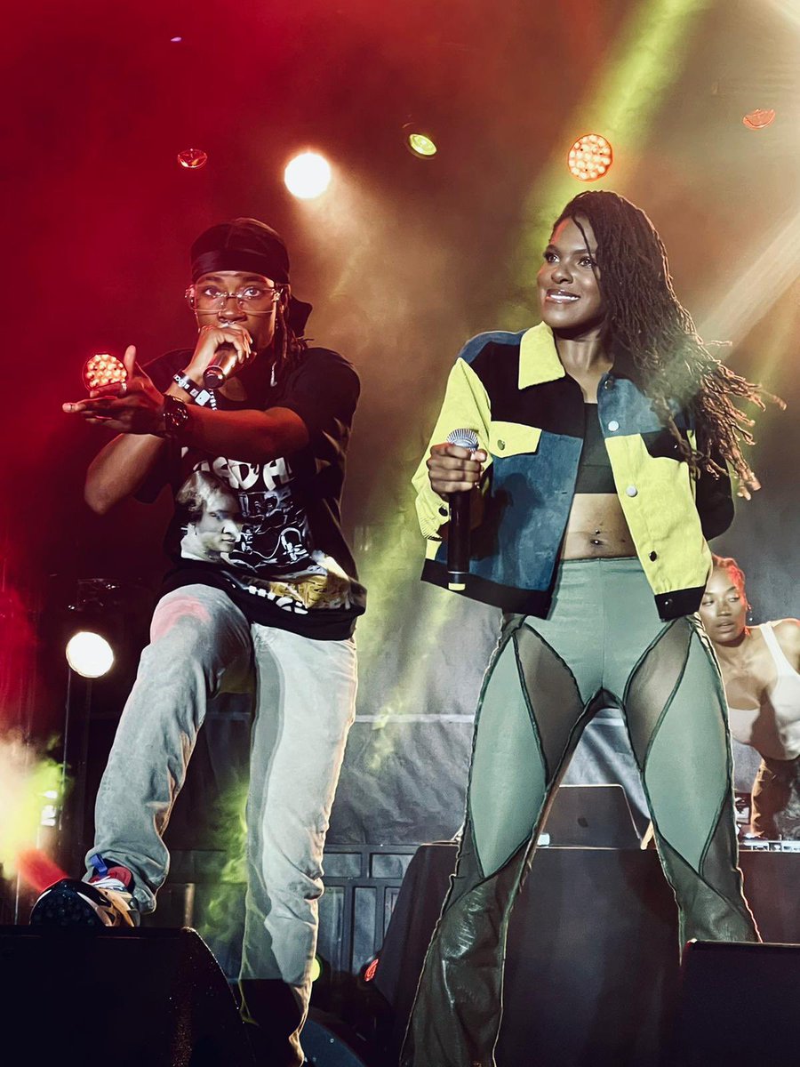 lemmonstage's tweet image. @haviahmighty and @omegamighty_ absolutely crushing it on #lemmonstage last night @ElevateTechCA BLOCK PARTY