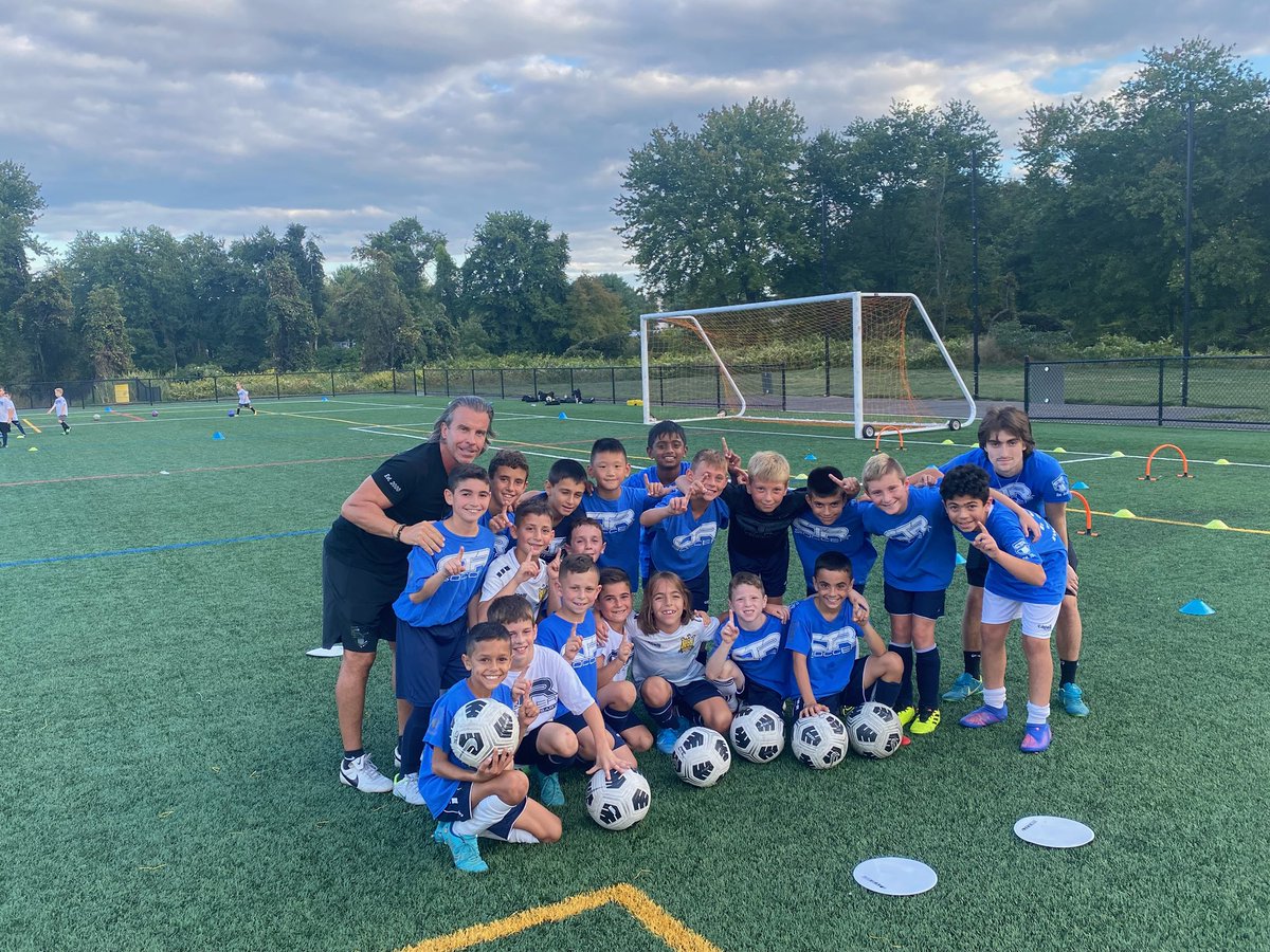CTR Fall Ball Mastery Sessions are under way!! 

Spartans and Thunder Blue begin their sessions with CTR’s Frank Rizzi and Coach Max!

Register for your Ball Mastery Sessions today!

#WeAreCTR
<a href="/MarlbroroSoccer/">Marlboro Soccer</a>