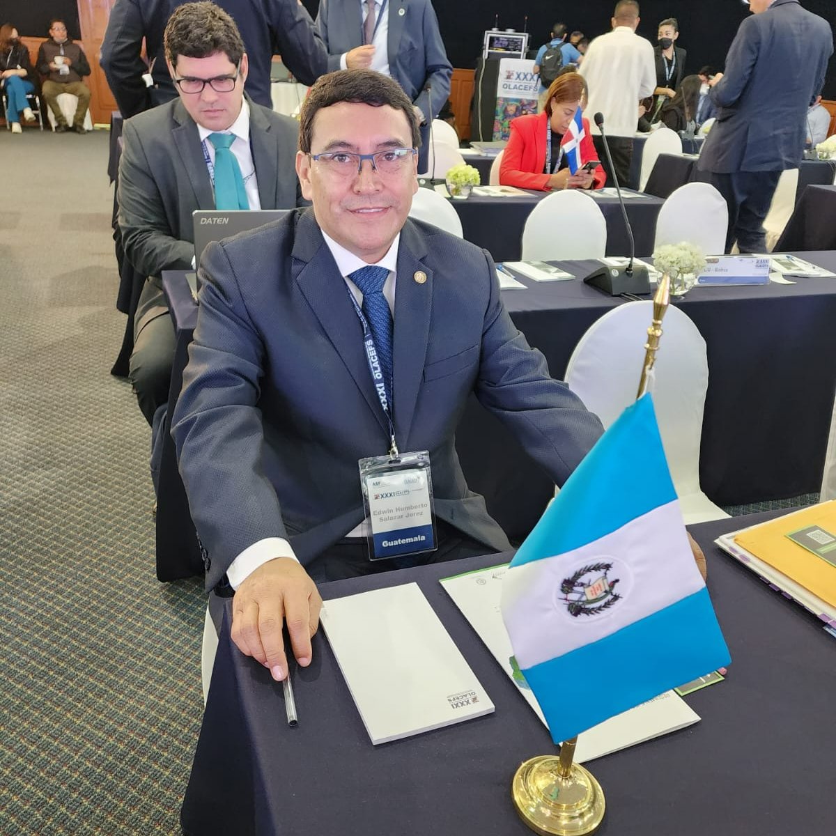 Contraloria_gt's tweet photo. El Dr. Edwin Humberto Salazar Jerez, Contralor General de Cuentas de la República de Guatemala 🇬🇹 participa en la XXXI Asamblea General Ordinaria de la @OLACEFS_oficial que se lleva a cabo en Oaxaca de Juárez, Oaxaca, México 🇲🇽
#AsambleaOLACEFS #31AsambleaOLACEFS https://t.co/r8D7rGJN5H