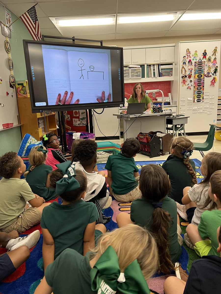 AddisonGDavis's tweet photo. @hgepanthers community of teachers, staff, students, and leaders have so much pride! Their energy, dedication, and willingness to improve the lives of students is glowing. Enjoyed my time today visiting and look forward to the continued transformation. https://t.co/yvxXyllGyy