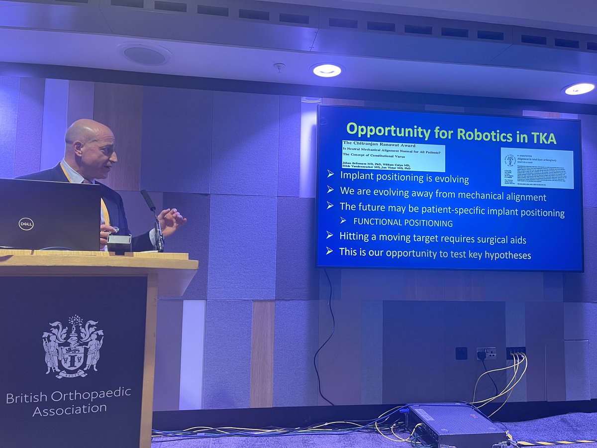 Informative session on Robotics and Digital Surgery  <a href="/BritOrthopaedic/">BOA</a> Thanks to the speakers for great presentations including <a href="/RACERTrials/">RACER Trials</a> #BOAAC2022
