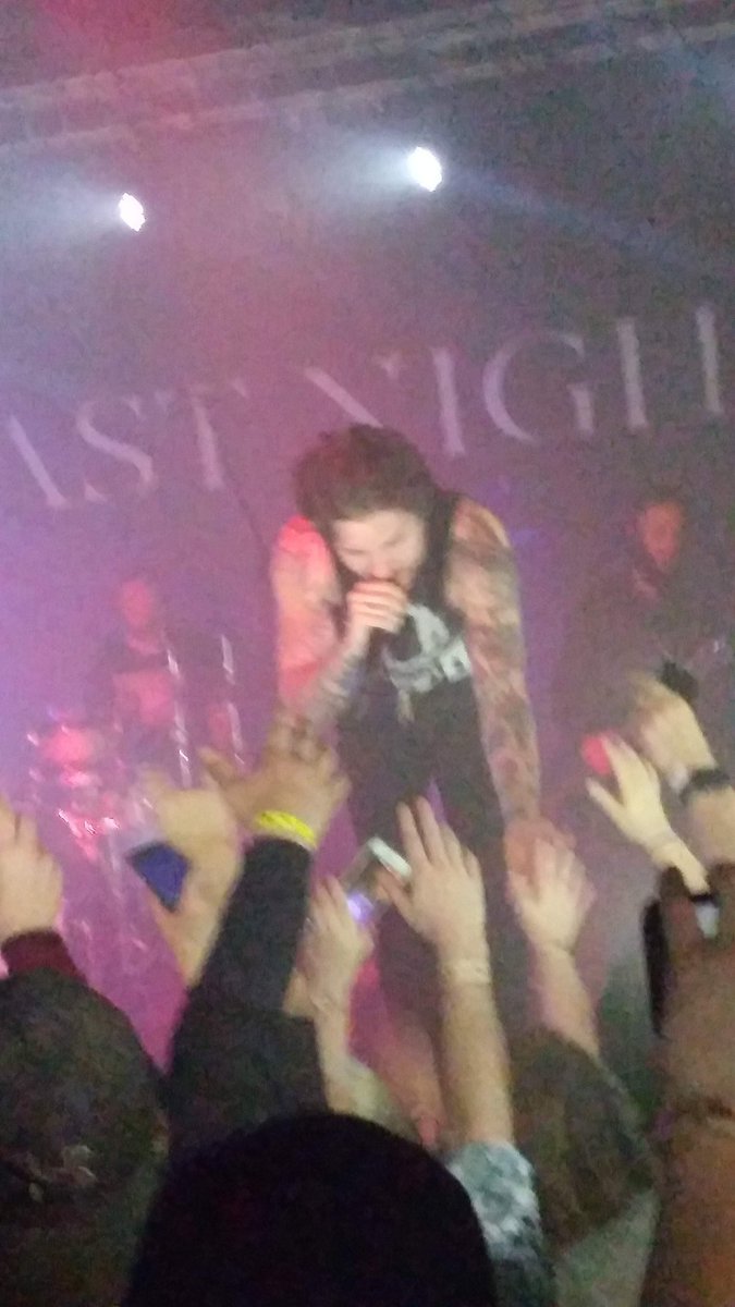 T1Dallas's tweet photo. Throwback to when @OLNband came to Tulsa
Best night I've had in years
Come back soon! https://t.co/SGdCZzG8rf