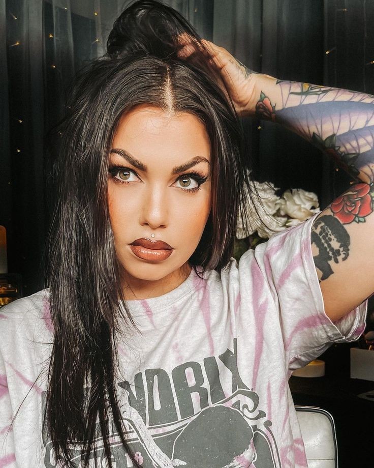 My #WCW is this foxy lady right here 😍 can't believe she's stuck with my stupid ass this long.

<a href="/BaileyVengenz/">Bailey 💀 Fake</a>