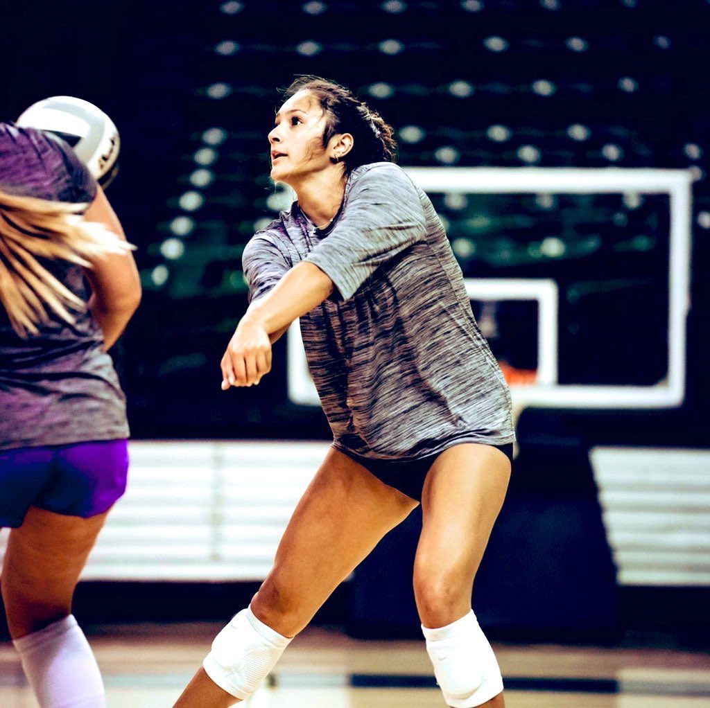 RaiolaDylan's tweet photo. @TCUvolleyball GAMEDAY! GO FROGS 🐸 🟣🔴LETS GO @taylorraiola01 LET IT #RIIIP https://t.co/pF0wZWEOSQ