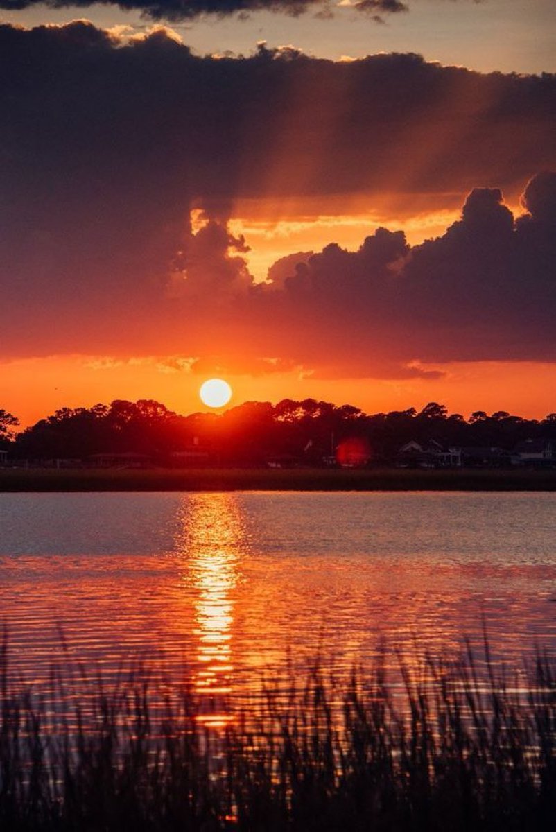 piitures's tweet photo. Sunset ✨ https://t.co/o1MD8xHvNN
