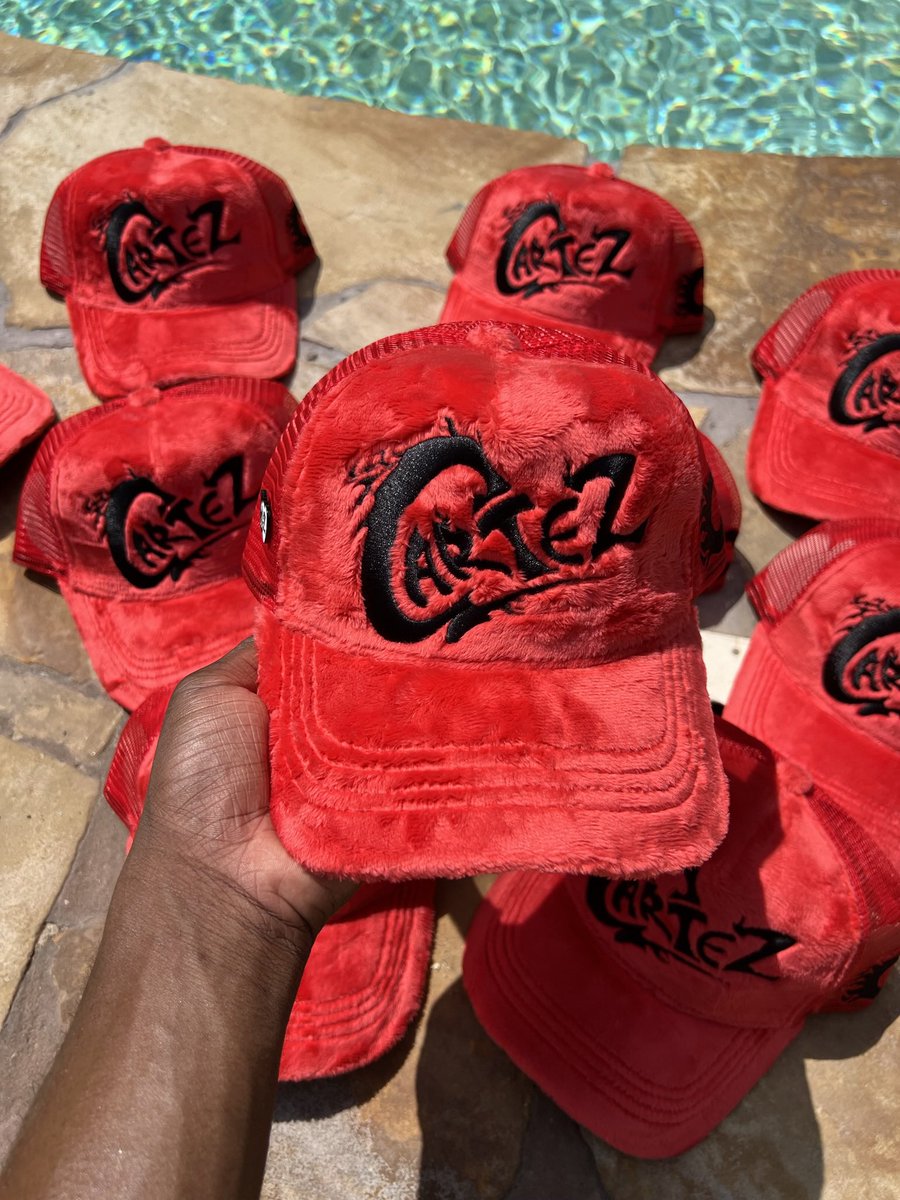 Mr1to5's tweet image. It cost $0 to retweet this and help me blow my brand up @the_cartez