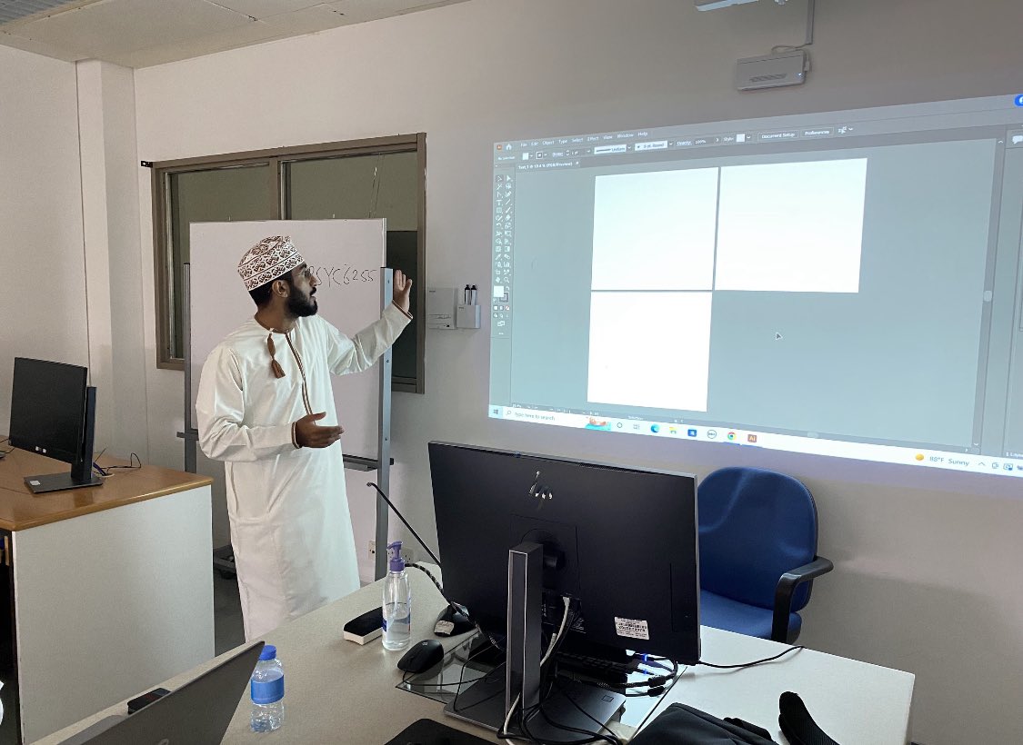 SQU_ETG's tweet photo. مقتطفات من ورشة يوم أمس في برنامج الألستريتور التي نظمتها مجموعة تكنولوجيا التعليم مع منصة ترينبوت من تقديم الأستاذ المبدع قصي البوسعيدي. 

@SQUCOFFEE
 @Squ_2013 https://t.co/q17ZtieXRc