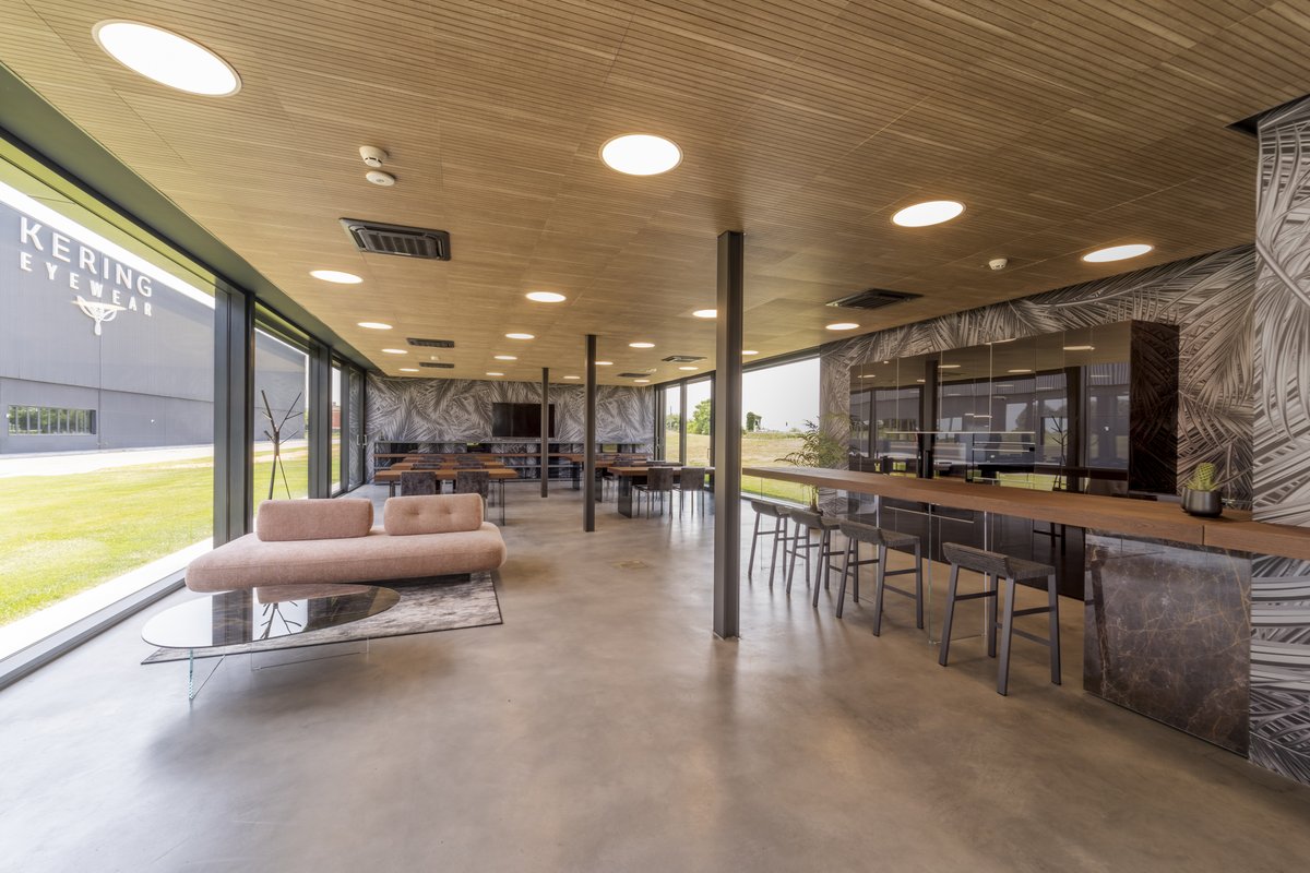 HenotoSPA's tweet photo. Scopri lo spazio di condivisione realizzato dal team Henoto per Kering Eyewear adiacente al suo polo logistico di Vescovana (PD)

Discover the sharing space realised by the Henoto team for Kering Eyewear next to its logistics centre in Vescovana (PD) https://t.co/HrEJx4GGtY