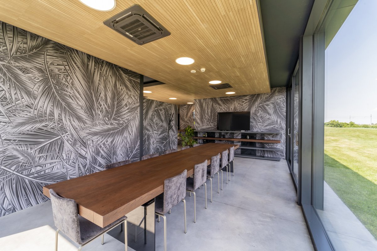 HenotoSPA's tweet photo. Scopri lo spazio di condivisione realizzato dal team Henoto per Kering Eyewear adiacente al suo polo logistico di Vescovana (PD)

Discover the sharing space realised by the Henoto team for Kering Eyewear next to its logistics centre in Vescovana (PD) https://t.co/HrEJx4GGtY