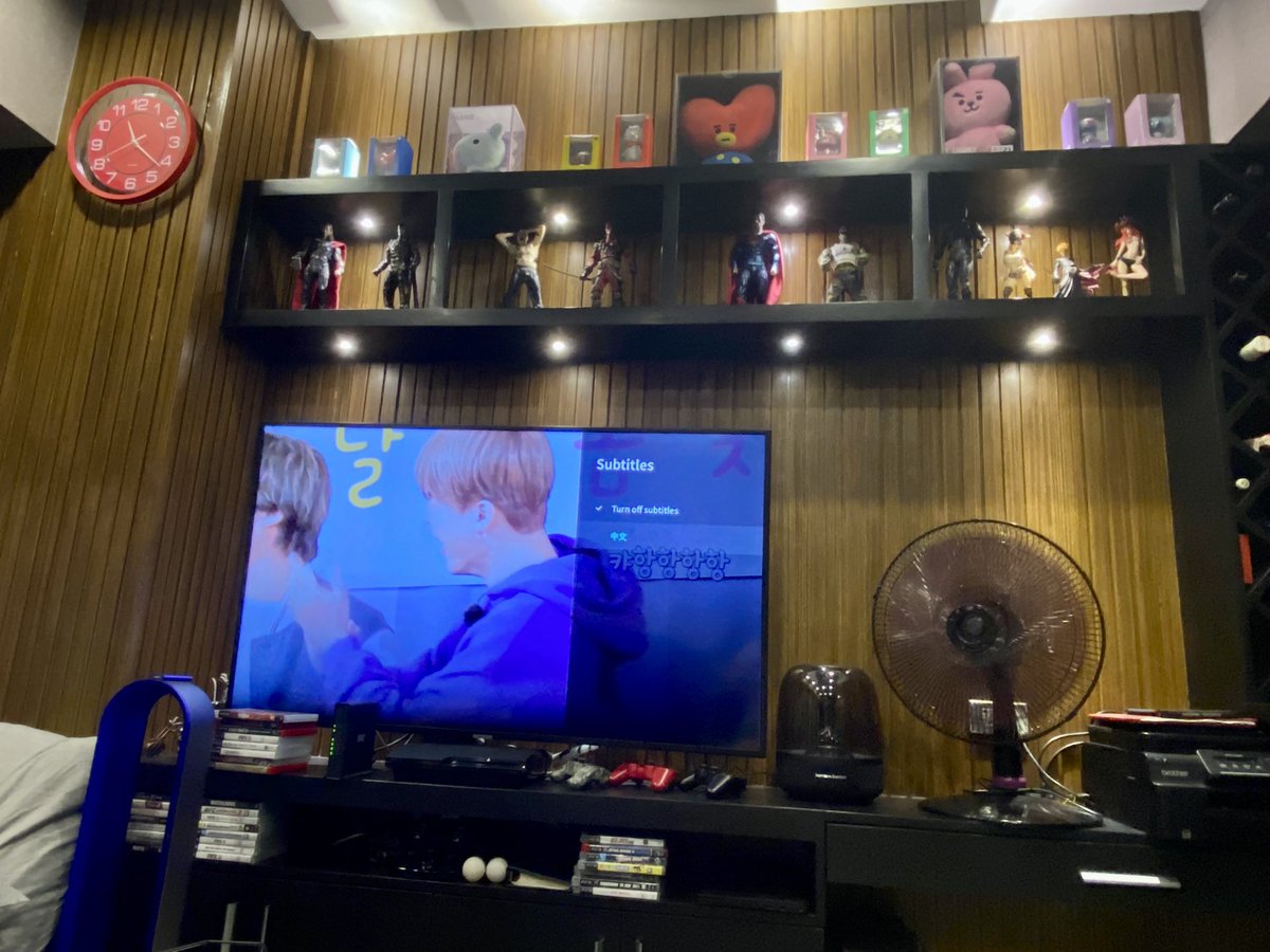 Bam7BeHope's tweet photo. Need help anyone!😭 why my English Sub option is not available? My tv app is up to date &amp; used to watch #RunBTS with eng sub 
@BTS_twt #BTS #BTSARMY #runbtsepisodes https://t.co/myjHDIQCQg