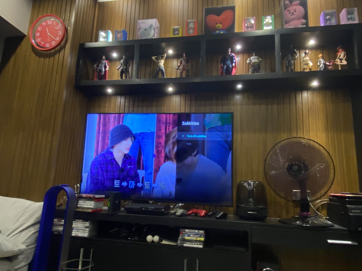 Bam7BeHope's tweet photo. Need help anyone!😭 why my English Sub option is not available? My tv app is up to date &amp; used to watch #RunBTS with eng sub 
@BTS_twt #BTS #BTSARMY #runbtsepisodes https://t.co/myjHDIQCQg