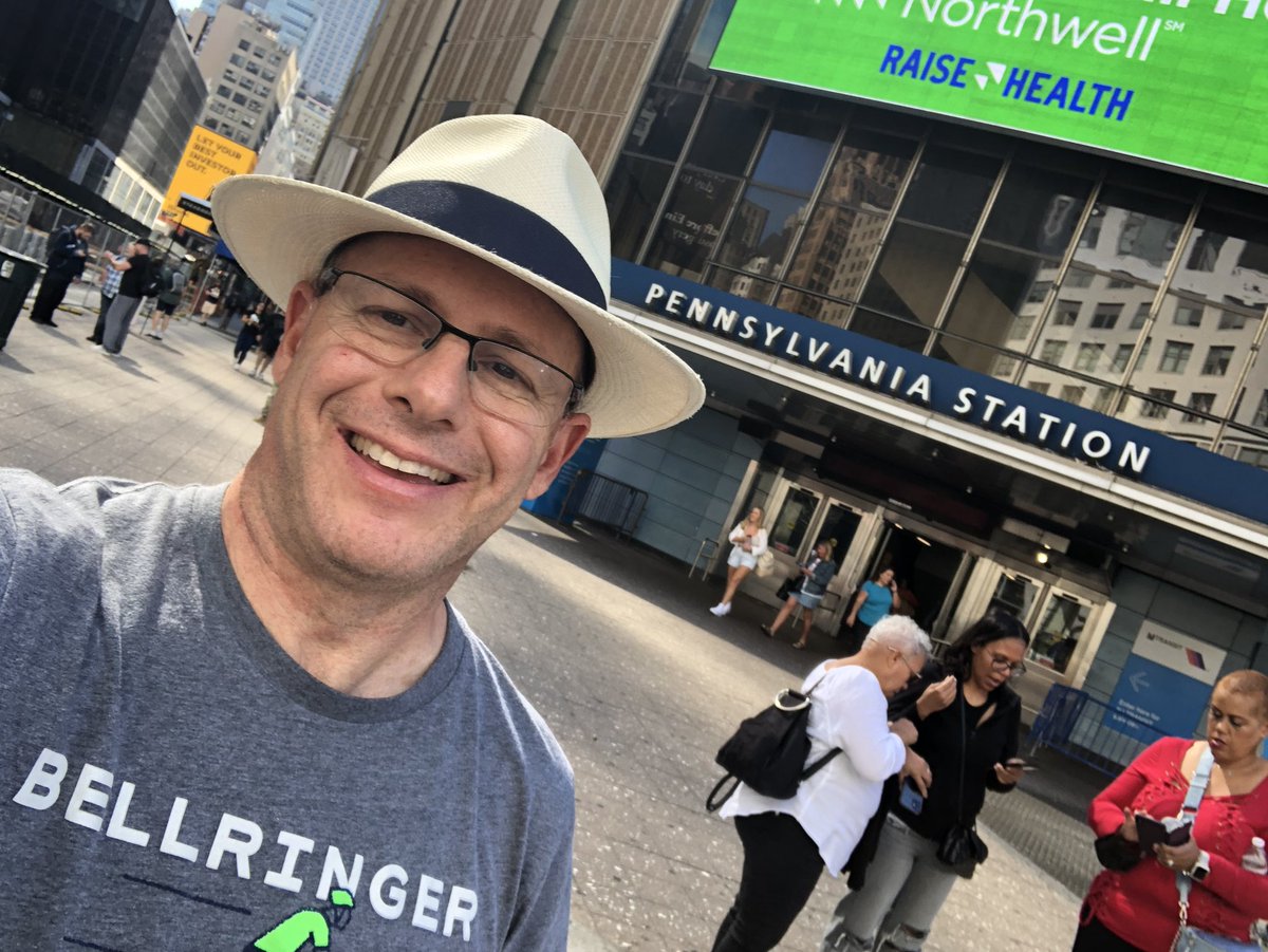 DonaldKDunn's tweet photo. @Amtrak help us end cancer. @RideBellRinger @LombardiCancer @Georgetown #EndingCancerStartsHere #BellRinger https://t.co/cGu3G0SGcc