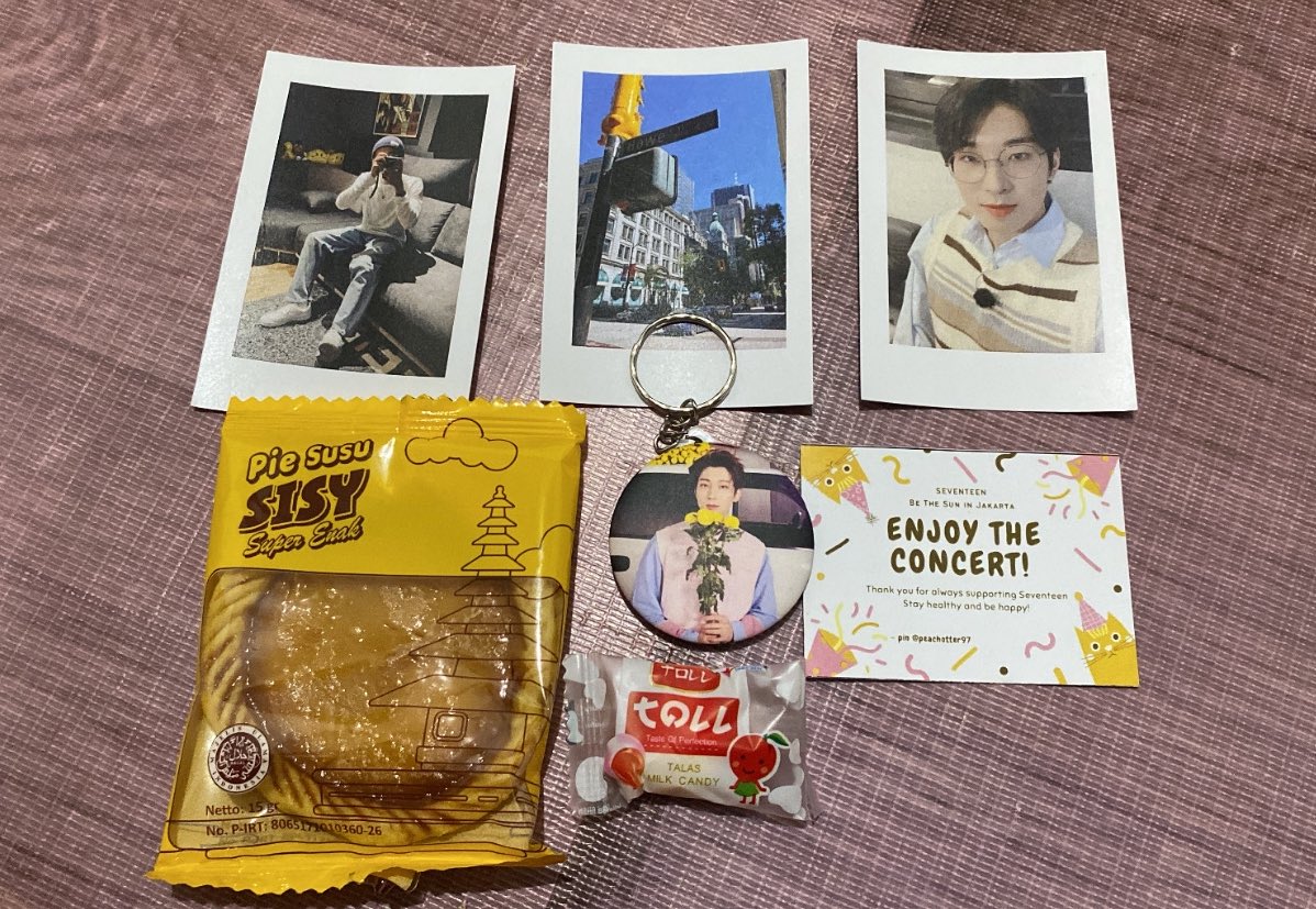 peachotter97's tweet photo. [RT &amp; LIKES ARE APPRECIATED]
🫶🏻 Freebies Be The Sun in Jakarta 🫶🏻

Hai Carats! Di konser Day1 nanti aku mau berbagi asupan yang manis-manis buat kalian🤗 maaf sangat sederhana tp semoga kalian suka🥳

🗓 24 SEPTEMBER 2022 
📍ICE BSD
⏱TBA

#BETHESUNinJKT https://t.co/G5FuCJMV1C