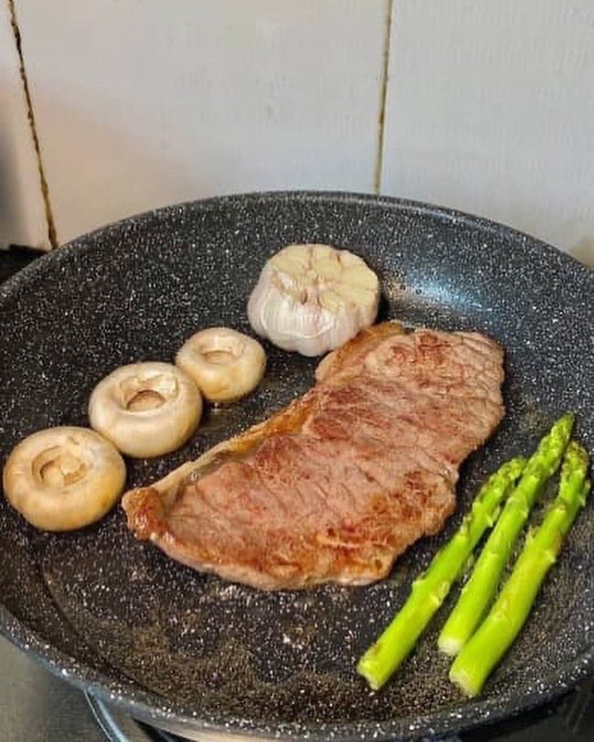 IddySammy's tweet photo. Three meals a day, lunch now. https://t.co/mY9dS2UjRo