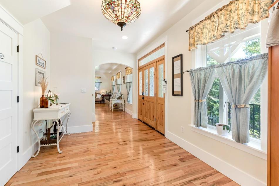 SusanKellyHomes's tweet photo. π 21152 Oakwood Ln, Foresthill, CA 95631
π° $1,500,000
Get more info here >> https://t.co/sT29GjhsnZ
Call me if you have any questions
Susan Kelly
DRE # 01454377
βοΈ 530-913-5474
#forsale #foresthill #realtor #realtorsofinstagram #susankelly #susankellyrealtor #countryliving https://t.co/zhZOWKMN03