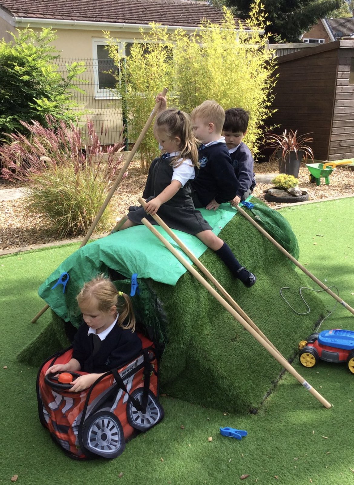 Oakridge School (SchoolOakridge) / Twitter