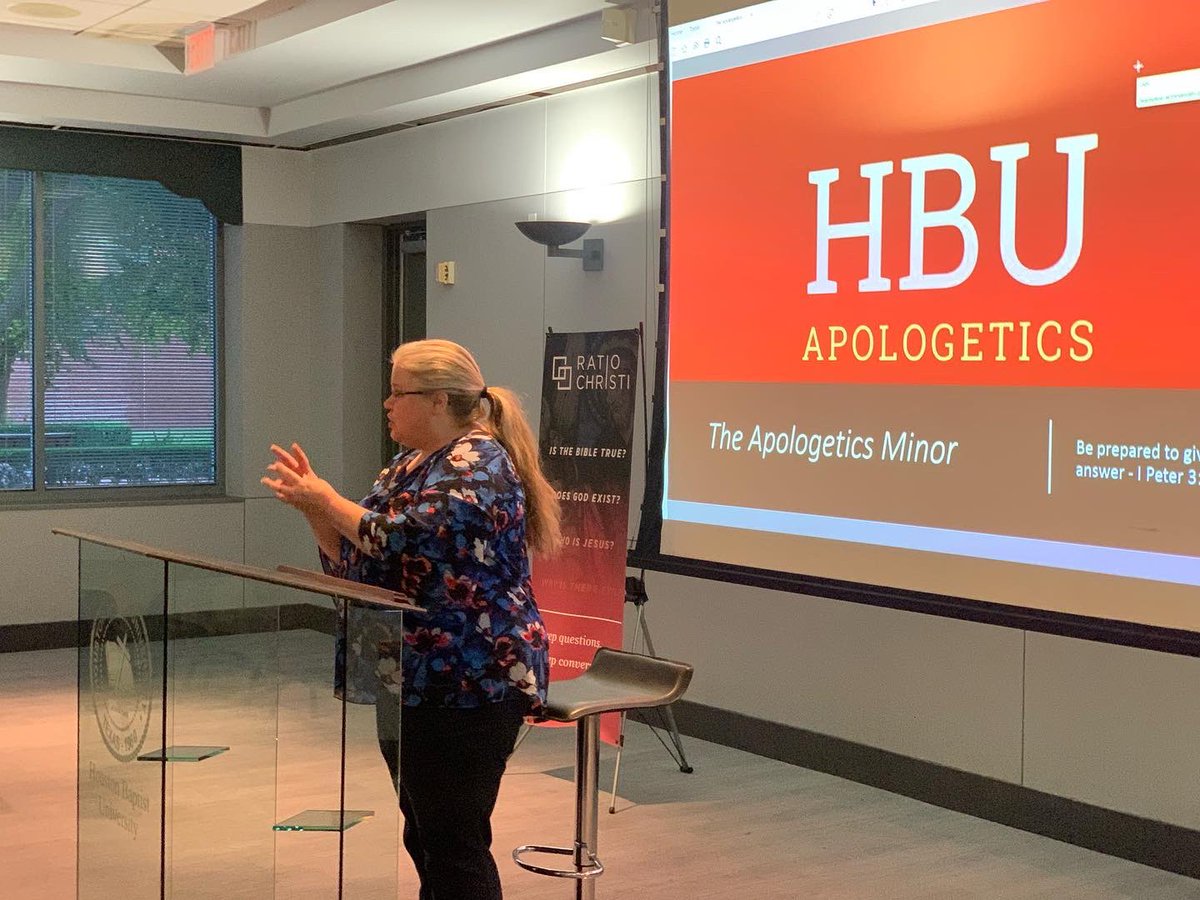 HoustonTheoSem's tweet photo. Dr David Baggett and Dr Marybeth Baggett enjoyed meeting and talking to students about apologetics and morality with @ratiochristihbu .
#ethics #moral #moralsandvalues #moralofthestory #moralofthestory #morality #humanrights #humandignity #goodness #truth #beautiful https://t.co/9gna8JXSek