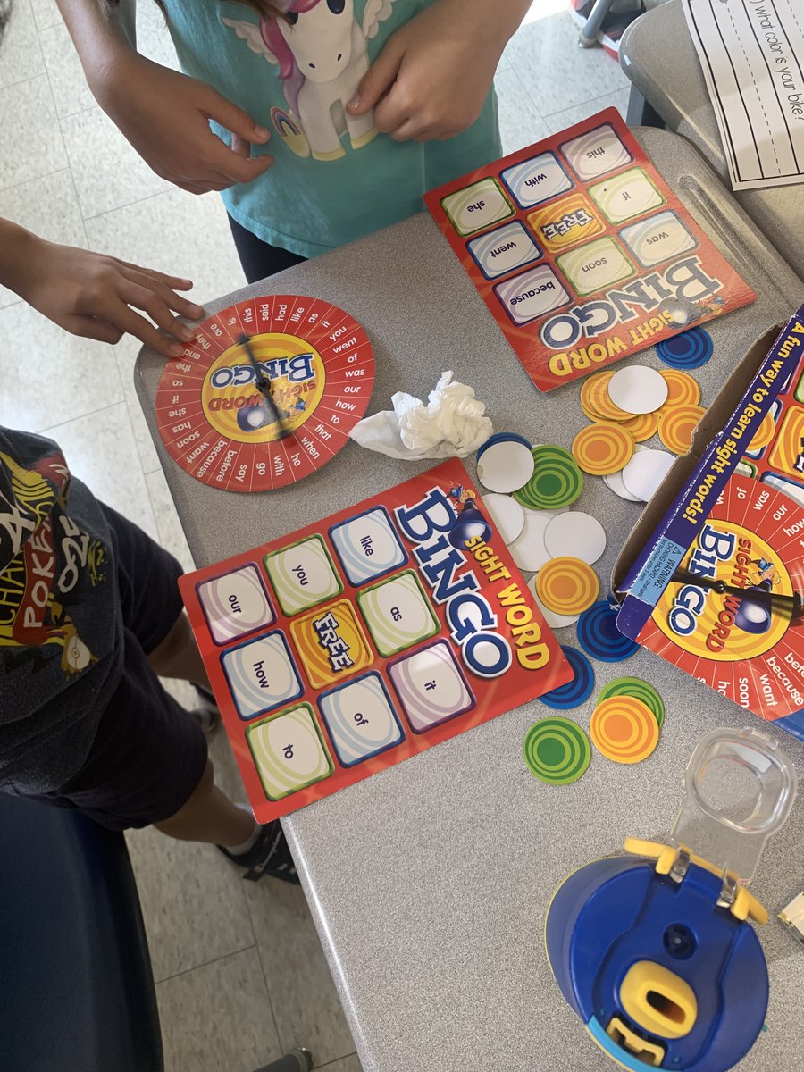 MsSJamkhandi's tweet photo. The grade 3s had this chance to explore some fun literacy centres this morning - sight word bingo, word puzzles, and creating silly sentences! @BOYNEhdsb https://t.co/FcFmvON0UW