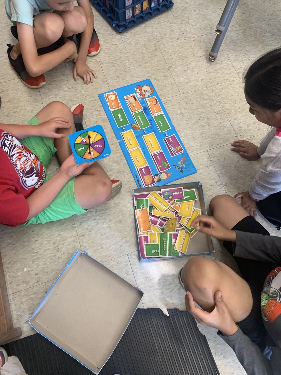 MsSJamkhandi's tweet photo. The grade 3s had this chance to explore some fun literacy centres this morning - sight word bingo, word puzzles, and creating silly sentences! @BOYNEhdsb https://t.co/FcFmvON0UW
