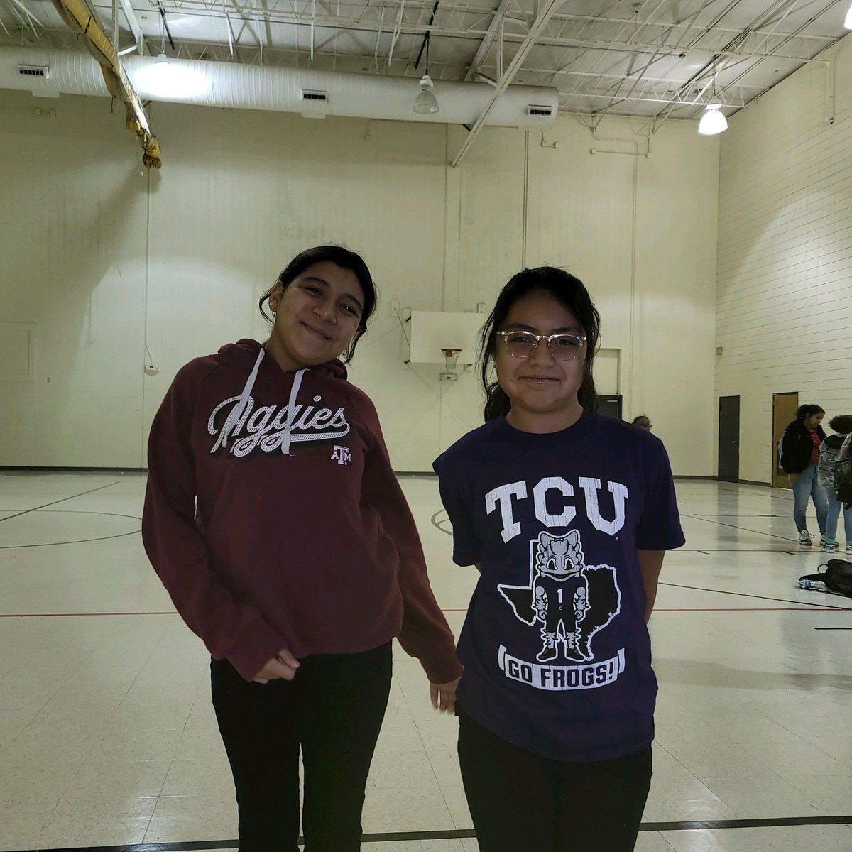 LancasterISD's tweet photo. It's College/Greek Day across the district! We love to see so many students showing off their college spirit! #CollegeGoGetItWeek #TigerUp
@BLELancaster @GWCLISD @RheLancaster @HESLancaster https://t.co/MuwPEaoFNM