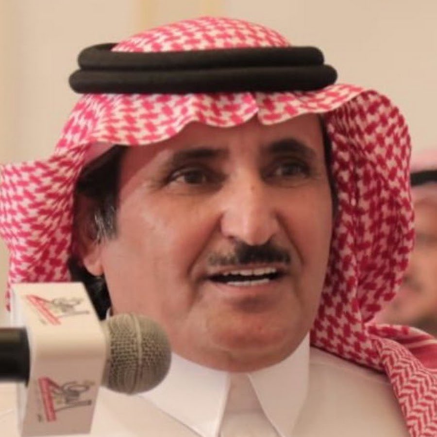 نبارك لشاعرنا الكبير #حبيب_العازمي تعيينه محافظاً لمحافظة الكامل ويستاهل ابو فيصل الثقه وجعلها عوناً له على الطاعه