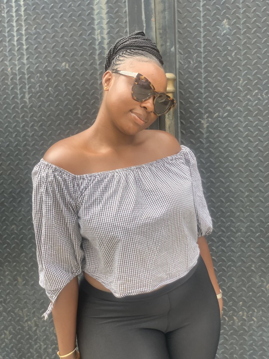 Adhekunbi's tweet photo. I’m pretty 🤩🥰🥰 https://t.co/c2rvQRdgpB