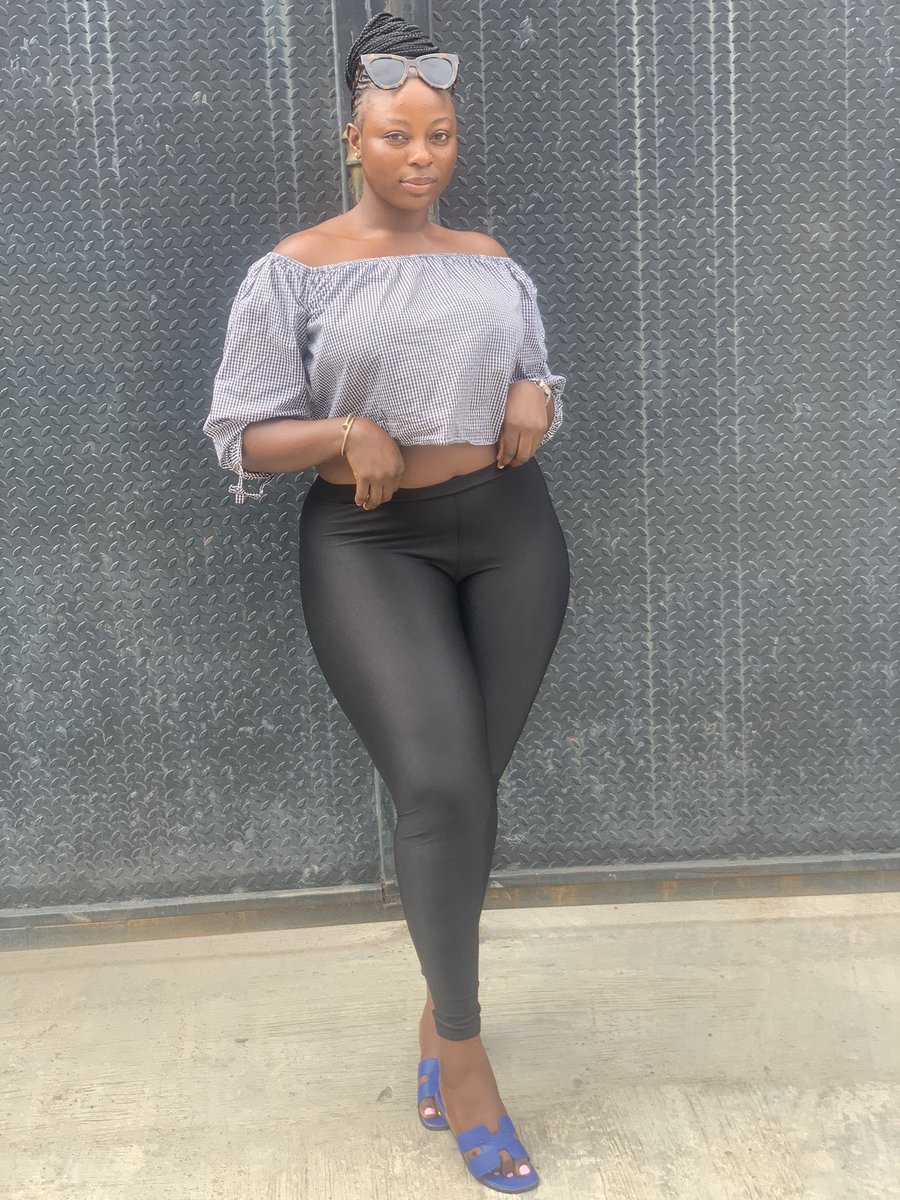 Adhekunbi's tweet photo. I’m pretty 🤩🥰🥰 https://t.co/c2rvQRdgpB