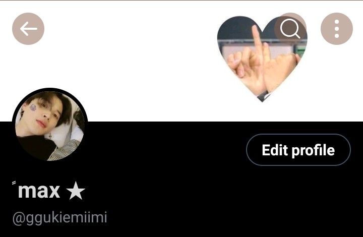 namlessfam's tweet photo. 100 lives punishment ! 
@starrykth7 @ggukiemiimi https://t.co/Djg3xe7SOU