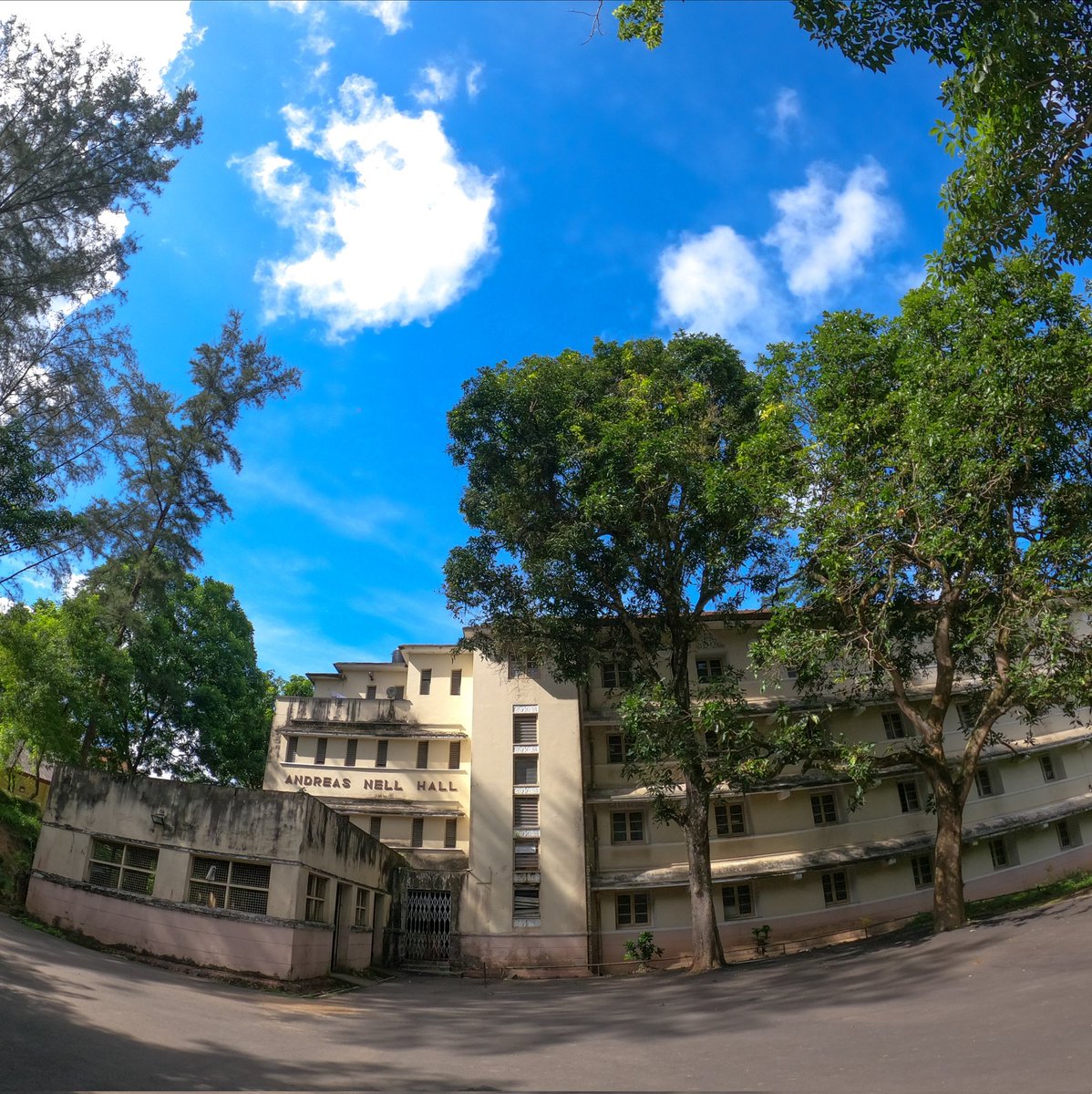 Unknown Hiker | Dasun Tharaka tweet media