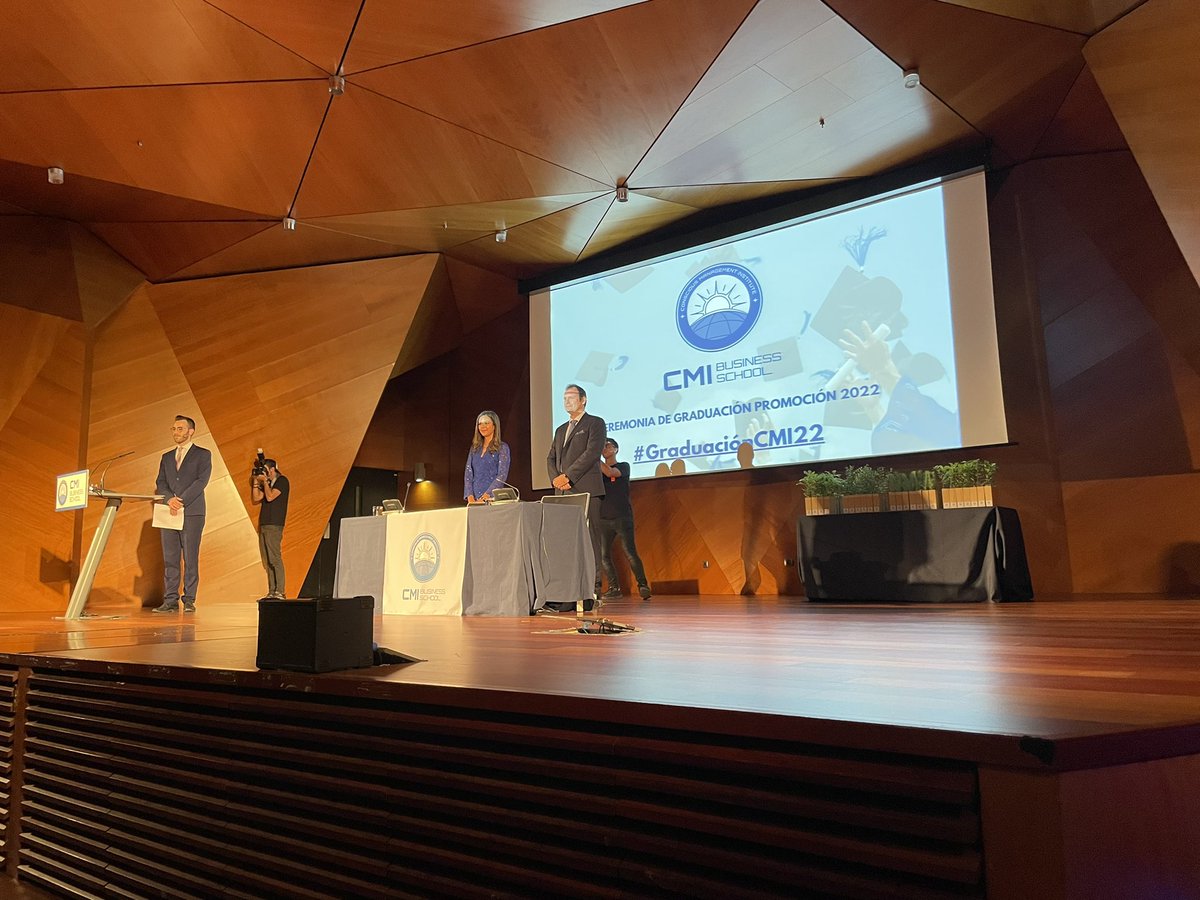 🎓 Acompañando hoy a <a href="/cmiuniversal/">CMI Business School</a> en la celebración de su quinto aniversario en el acto de graduación de las promociones de 2022 

¡Enhorabuena a todos los alumnos por este gran año de trabajo y aprendizaje! 👏🏻👏🏻👏🏻

#GraduacionCMI22