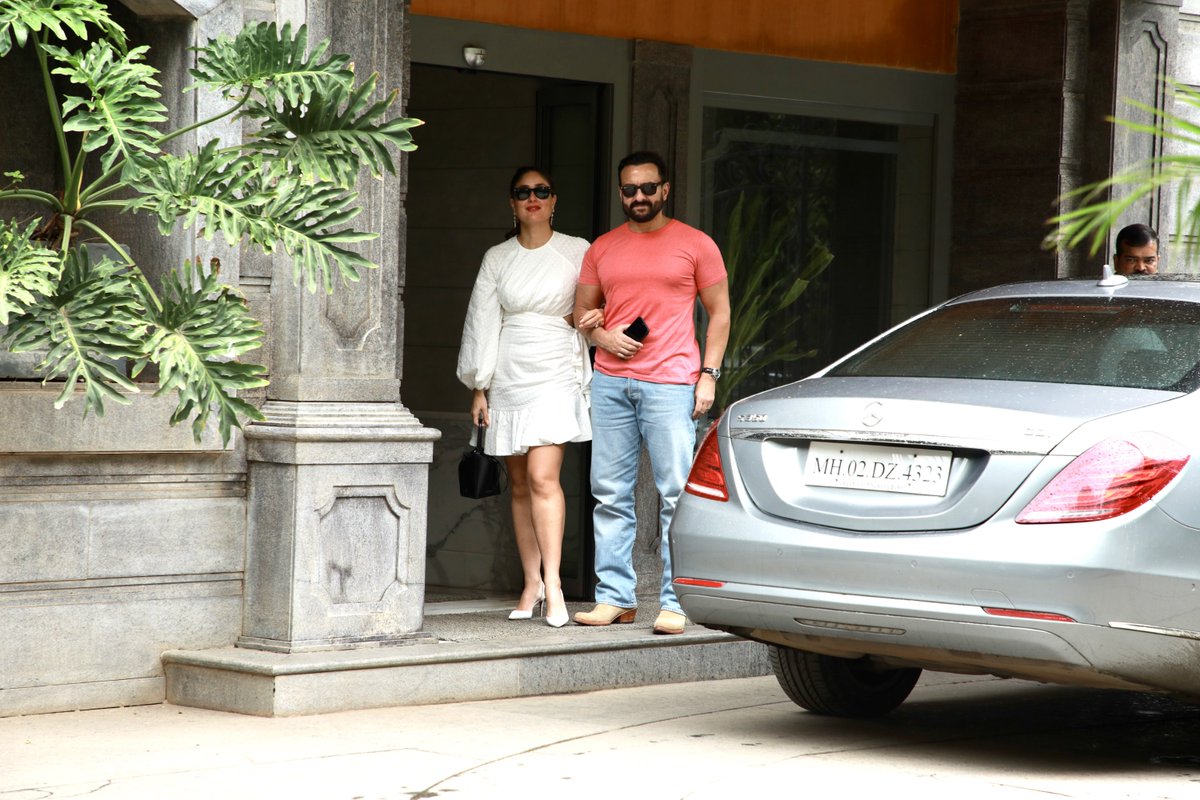 BollywoodH's tweet photo. #SaifAliKhan, #KarishmaKapoor, #RimaJain Spotted At #KareenaKapoorKhan's #Birthday Bash https://t.co/QlxC1NOEAF