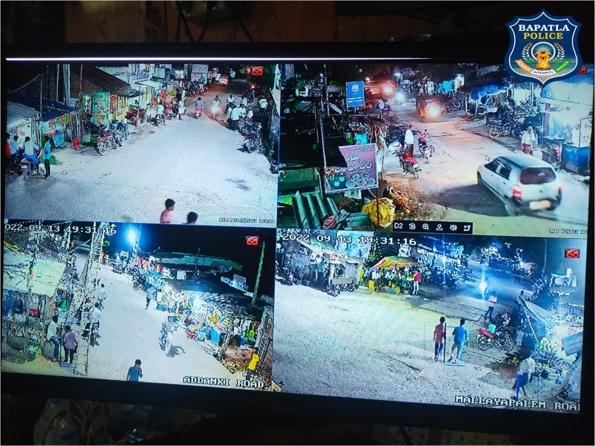BapatlaPolice's tweet photo. బాపట్ల జిల్లా ఎస్పీ గారి ఆదేశాల మేరకు ముఖ్యమైన కూడళ్ళు, హైవేలపై సీసీ కెమెరాలు ఏర్పాటు చేస్తున్న జిల్లా పోలీసు అధికారులు
👉నేరాల నియంత్రణకు, నేరాల పరిశోధనకు సీసీ కెమెరాలు పాత్ర కీలకమైనది:బాపట్ల ఎస్పీ గారు
#PolicingWithTechnology #VakulJindalIPS
@APPOLICE100 @dgpapofficial https://t.co/39ZHGNksO3