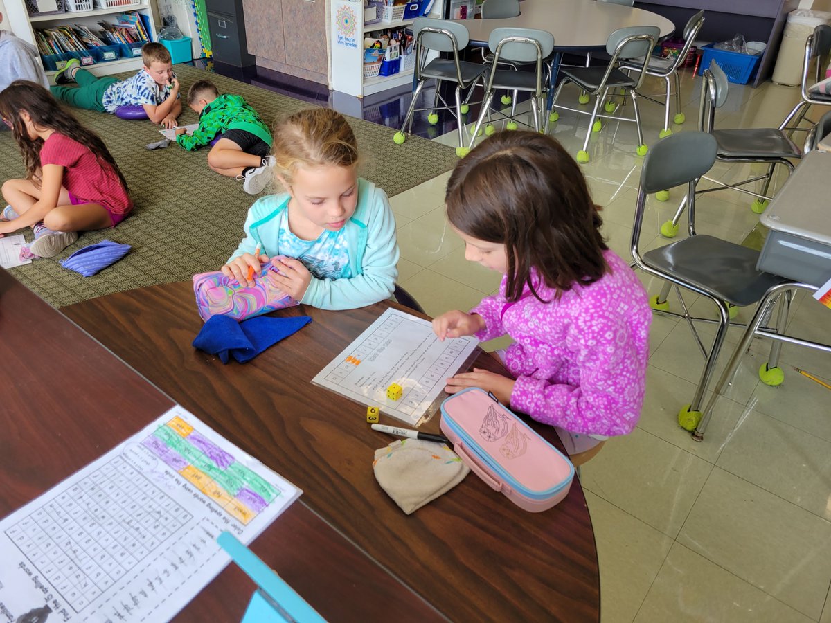 Mrs. Etzel tweet media