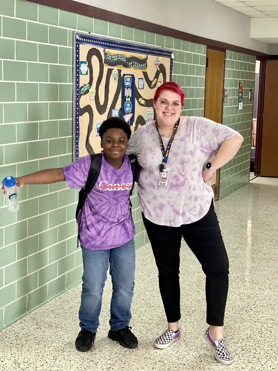 DMS_Vikings's tweet photo. Less hate. More love.
Less anger. More patience.
Less bigotry. More acceptance.

#LiveAboveTheLine not just for #PeaceDay , but all day, every day. ☮️ https://t.co/og5lbA6MLg
