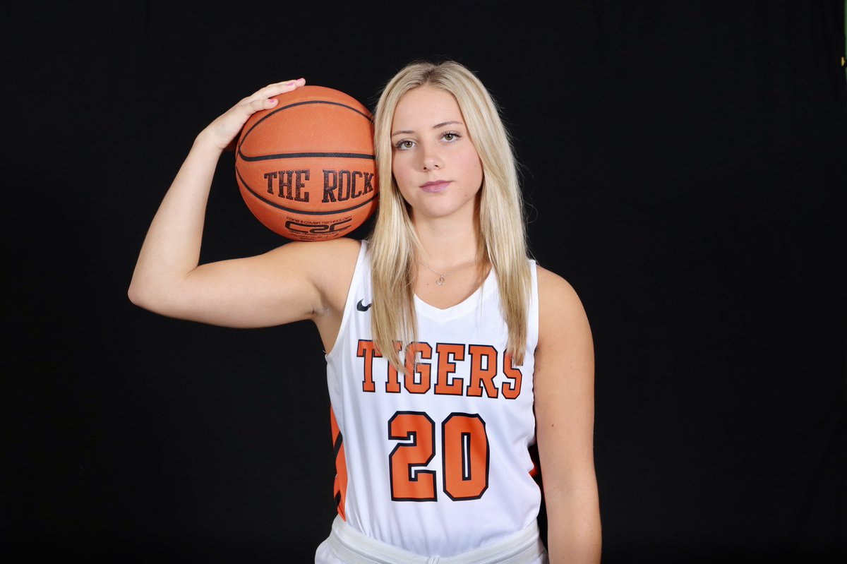 ECUTigersWBB's tweet photo. Sneak peek of 📸 day

#PhotoDay x #GoTigers https://t.co/VsNgB7eKsc