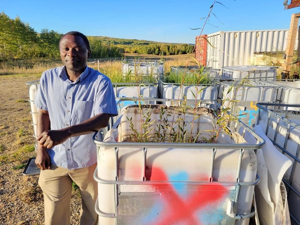 Epitetj's tweet photo. #SeedsandStories #IndigenousSeedCollectionProgram #SeedsForOurFuture #IndigenousSeedCollection After Donnie picked up a new laptop from our IT at our Northern Forestry Center then it was a 6 hour trip to Peace River to meet up with Jean-Marie at NAIT, then off to Paddle Prairie https://t.co/DiJVHZUvkO