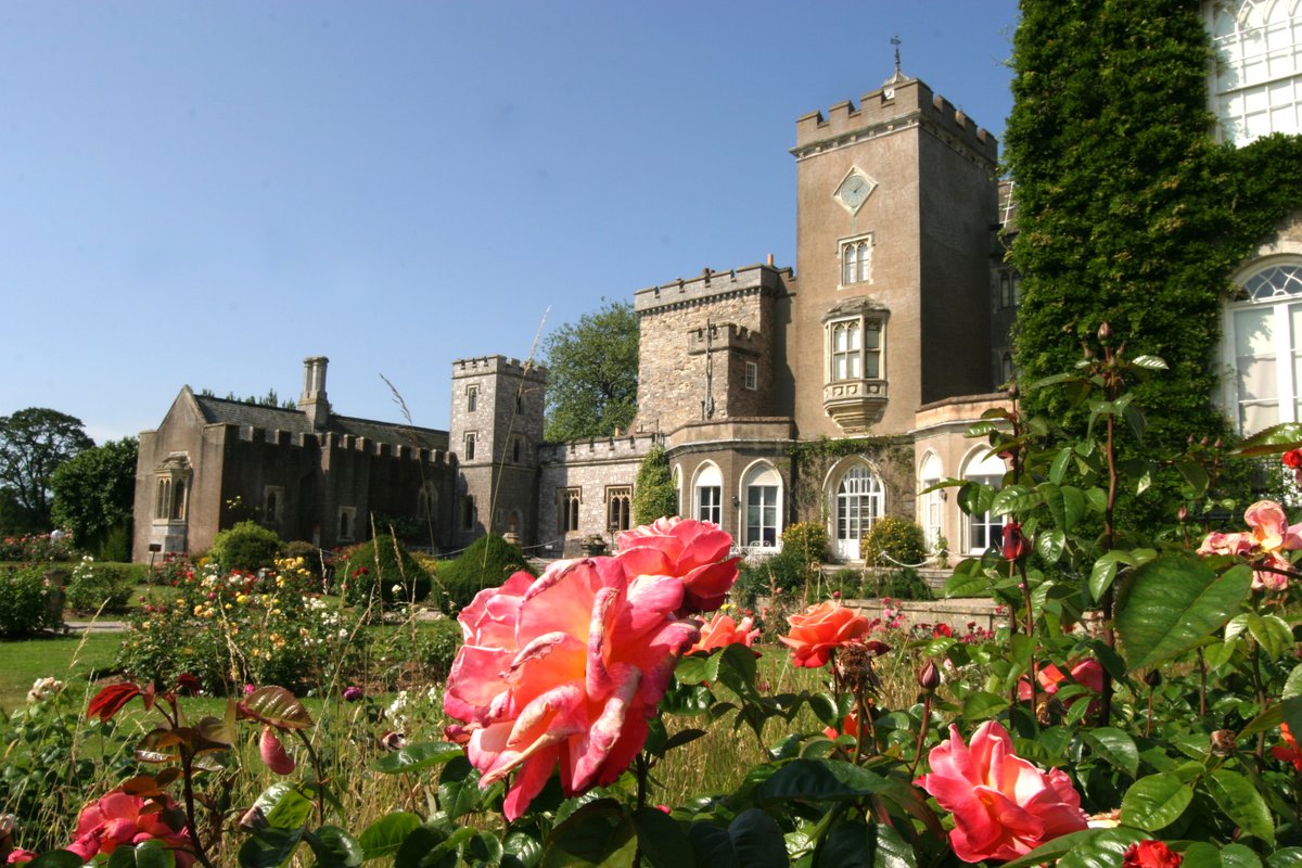 Quiet Area
Located within the Castle, we have a dedicated area for a quiet zone. This can be used by individuals or families alike needing to take a break from the noise and crowds. Please be respectful of anyone using this space.