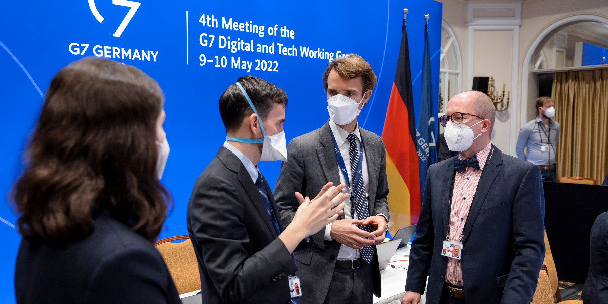 The Clark School honors alumni from the inaugural class of the #ECDASociety. Today, we highlight inductee Daniel Oates, Clark School and <a href="/UMDPublicPolicy/">UMD Public Policy</a> grad and Global Technology Policy Advisor with <a href="/StateCDP/">Bureau of Cyberspace and Digital Policy</a>. Learn more: go.umd.edu/ecda22