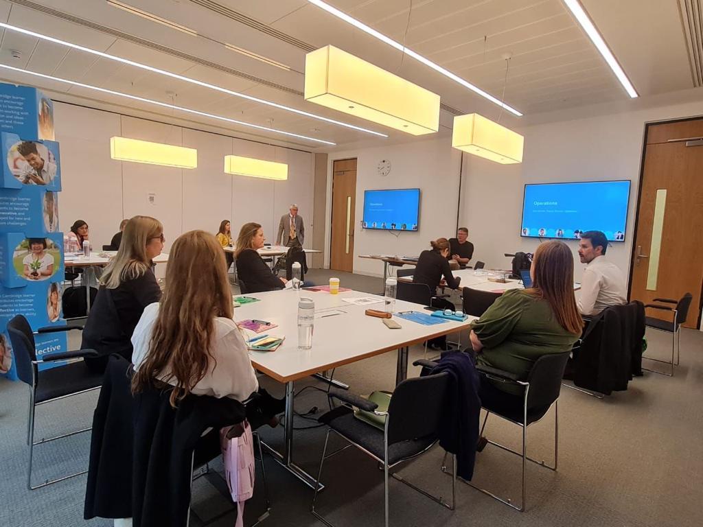 DickensUruguay's tweet photo. Sofía Scherschener es nuestra representante en #Cambridge, en el 3rd Cambridge International Associates Conference for Latin America and the Caribbean.
Dickens es el único representante oficial de @CambridgeInt en Uruguay.
#CambridgeAssociate https://t.co/yBYXCXRLd2